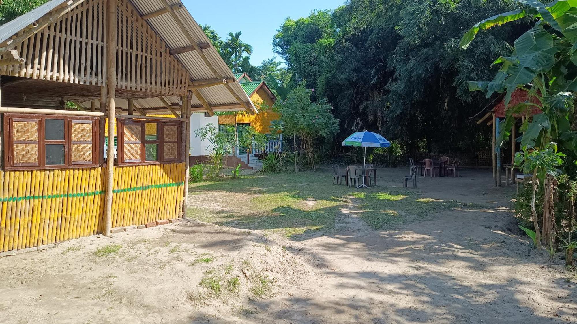 Jyoti Home Bamboo Garden Lodge Majuli Exteriör bild