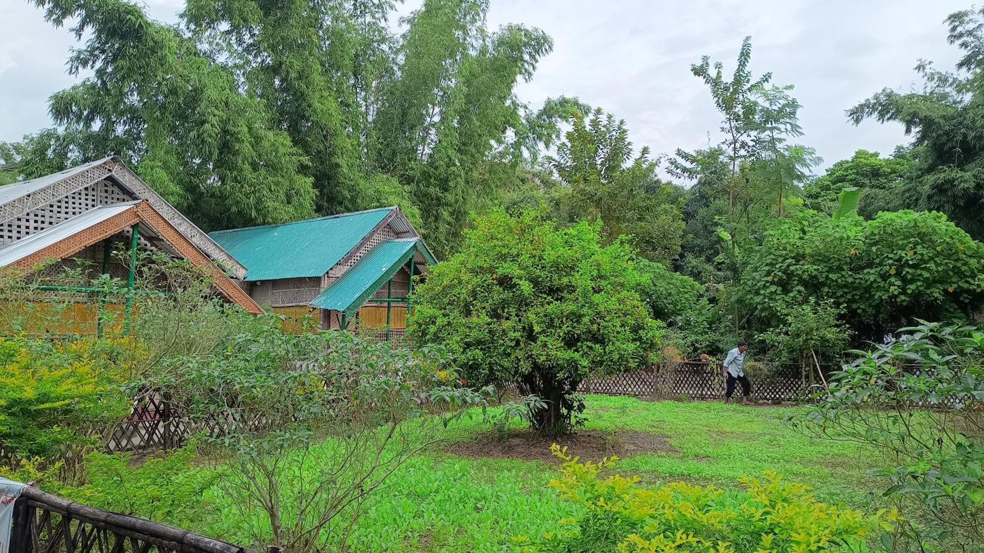 Jyoti Home Bamboo Garden Lodge Majuli Exteriör bild