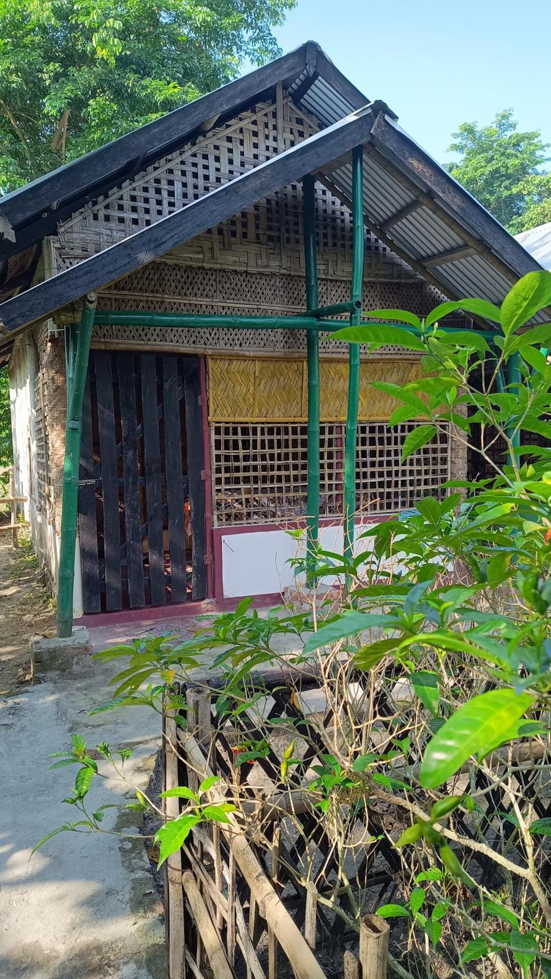 Jyoti Home Bamboo Garden Lodge Majuli Rum bild